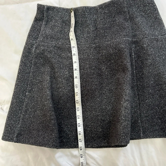 Loft Heather Tweed Skirt size small gray and black, mini Aline skirt - Picture 3 of 5